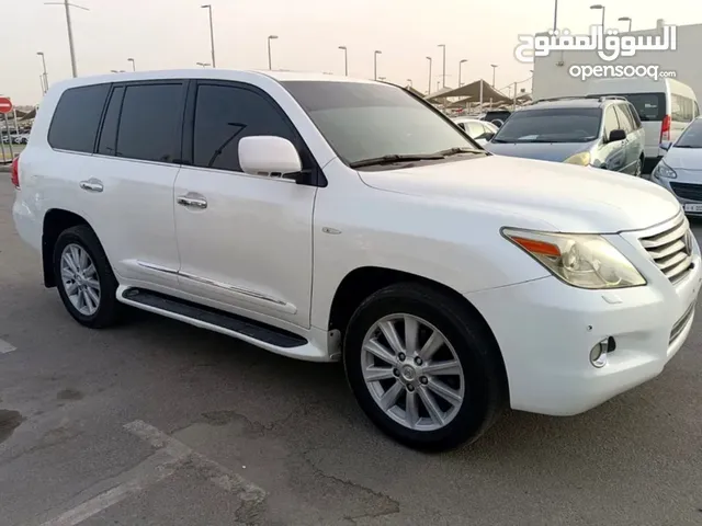 لكزس lx570 خليجي صبغ وكالة اول مالك رقم واحد فل اوبشن بحالة الوكالة وصبغ وكالة