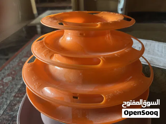 اطباق ولعب حيوانات أليفة