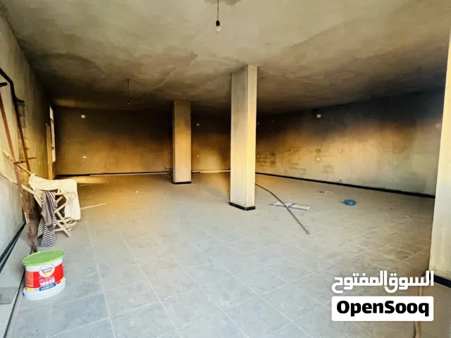 مخازن أو صاله لإيجار