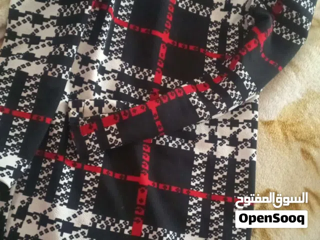 فستان جميل جدا العمر من