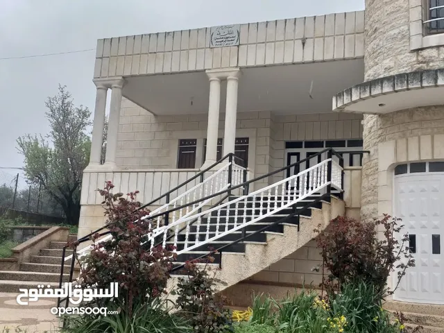 فيلا للبيع مدينة البيرة الشرفة