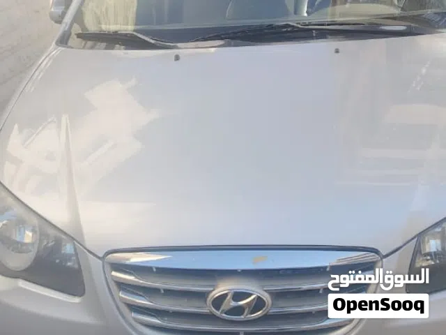 2010 هيونداي افانتي Limited