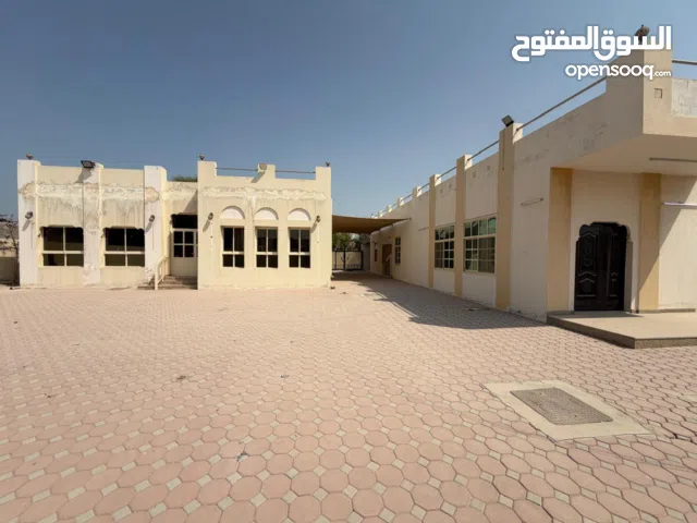 6000 m2 4 Bedrooms Villa for Rent in Ras Al Khaimah Al-Dhait