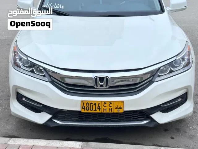 2017 هوندا اكورد Limited