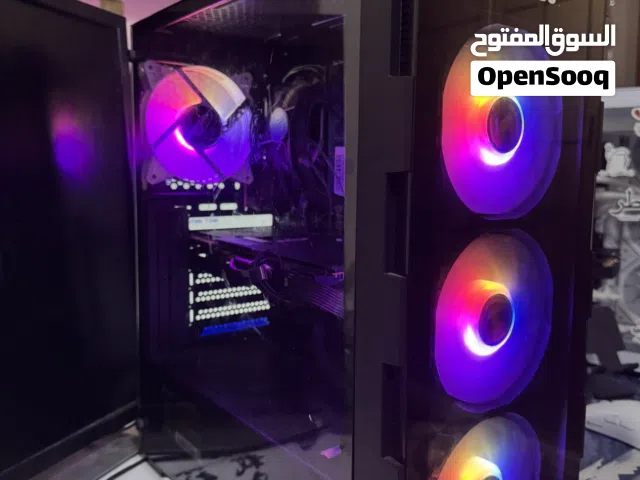 بيسي مع شاشة و ماوس و كيبورد