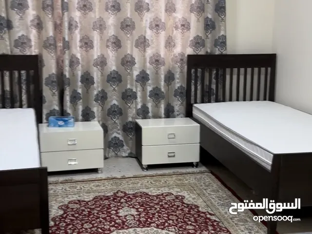 غرفه لبنتين  سكن بنات فقط عدد قليل  بدون عموله المجاز 1 علي البحيره شامل كل شي