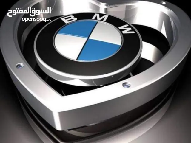 BMW ×