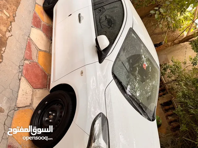 Used Nissan Sunny in Basra