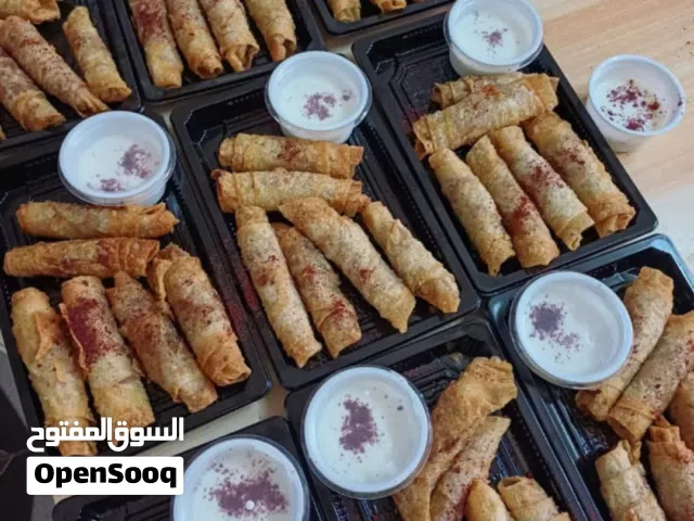 مأكولات لبنانية وشرقية ويوجد عندي طبق يومي ومنيو يومي ما عليكم الا اضافه الرقم وعندي توصيل