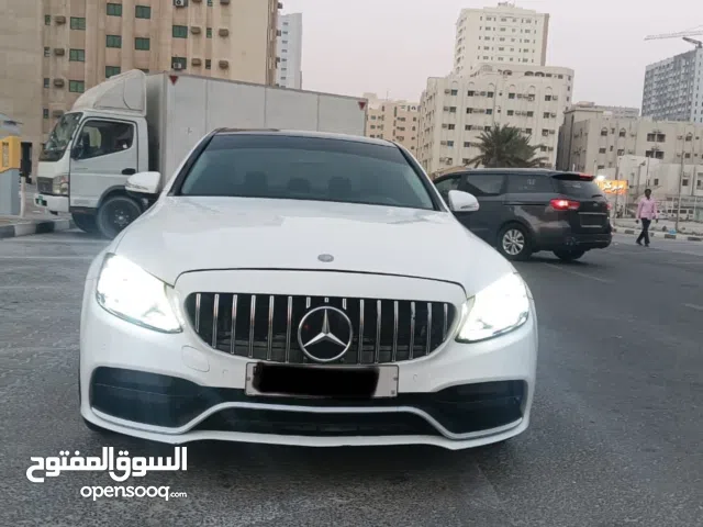 2017 Mercedes C300 4Matic USA Specs