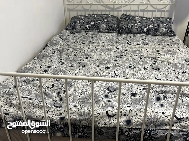 غرفة نوم ايكيا للبيع