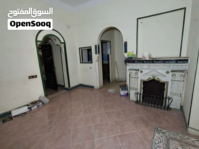 شقة للايجار تجاري امام محطه مترو الدمرداش