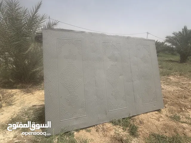 بوابة درفتين تصلح لمزرعة