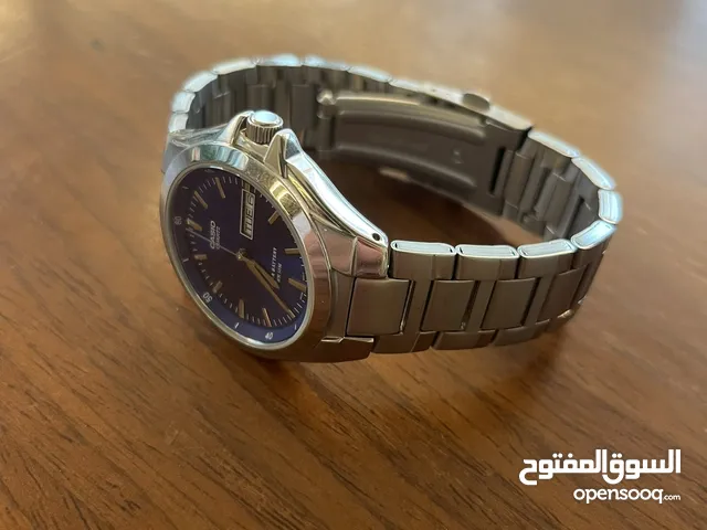 Original Casio Stainless Steel Wristwatch with Blue Dial للبيع – ساعة يد كاسيو أصلية ستانلس ستيل