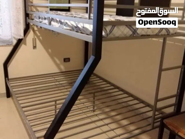 Punk bed, سرير طابقين