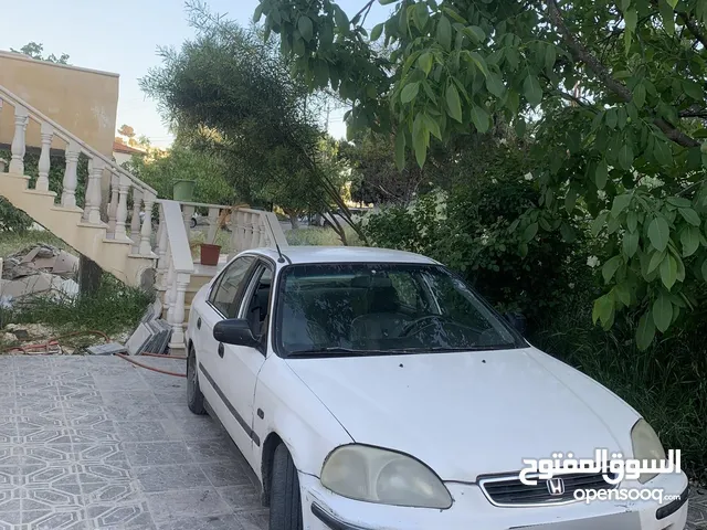 هندا 1996 للبيع لون ابيض