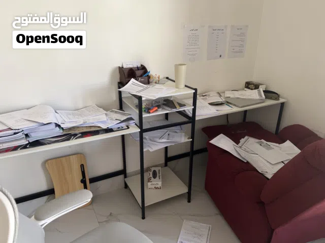 مكتب مذاكره للبيع (السبب خلصت مذاكره)