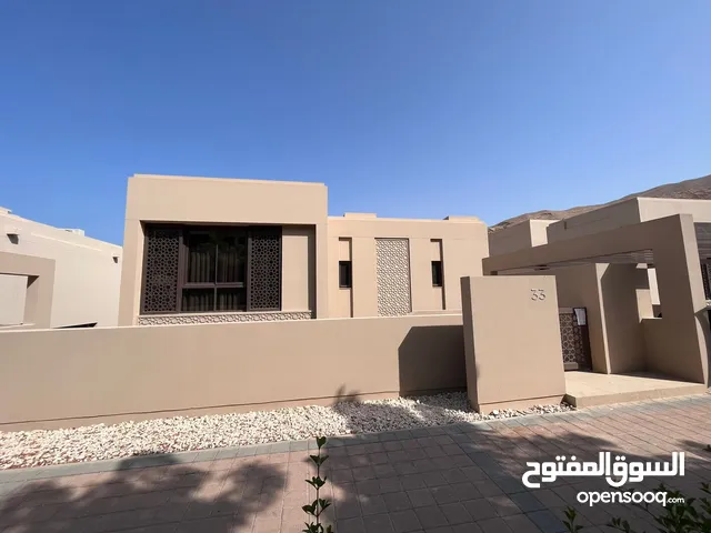 4 + 1 BR Incredibly Furnished Villa with Pool in Muscat Bay