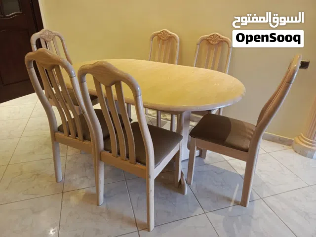 طاولة سفرة ماليزية