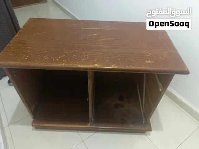 طاولة للبيع بسعر مميز
