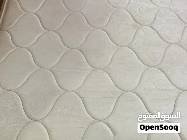 فرشة تخت مستعملة للبيع في اربد