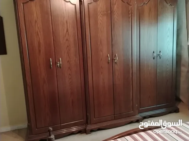 غرفة نوم ماستر بحالة الوكاله استخدام شخصي خشب زان مع فرشه وبسعر مغررررري جدا جدا
