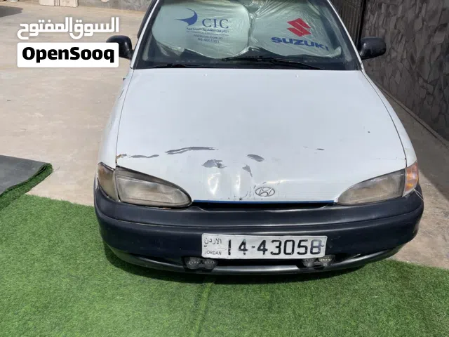 1995 هيونداي اكسنت Standard