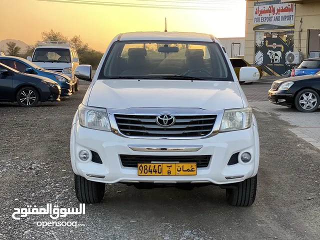 Toyota Hilux 2014 in Al Dakhiliya