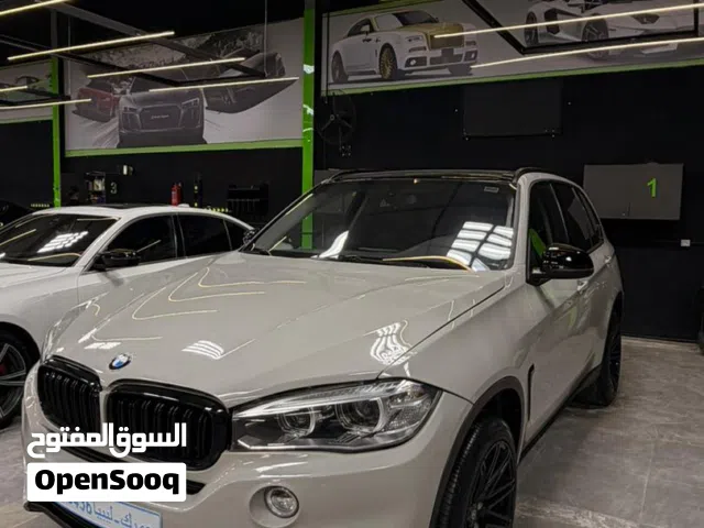 bmw f15 موديل 2015 ماشيه 127الف ميل محرك كمبيو صاله مشاالله