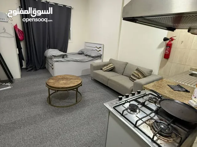 متاح شقة مفروشة للايجار