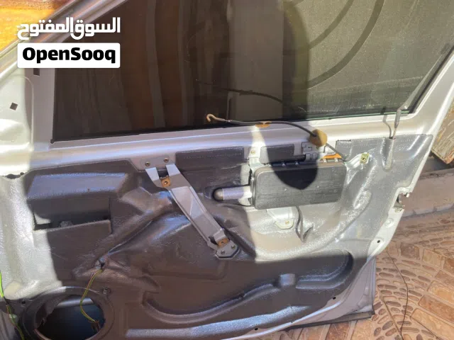 مرسيدس سي 200