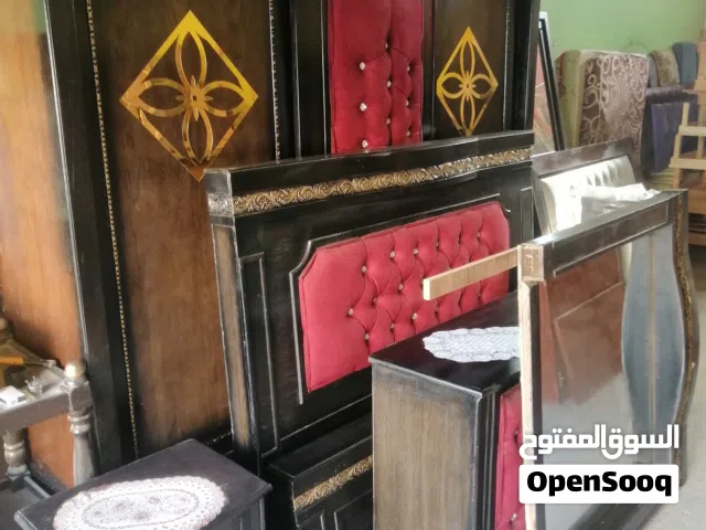 غرفه نوم لاتيه  كامله بحاله ممتازه جدا
