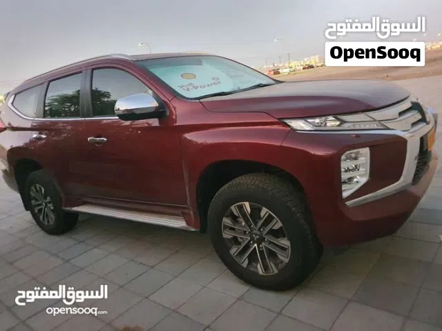 2022 ميتسوبيشي مونتيرو سبورت GLS