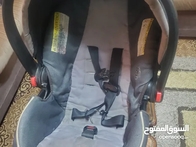 كرسي سيارة للاطفال قابل للحمل من عمر 0الى عمر 3سنوات خفيف الوزن