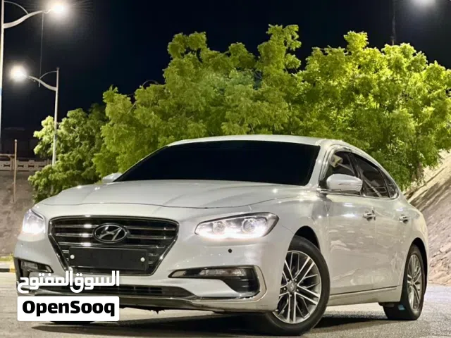 2018 Hyundai Azera Standard