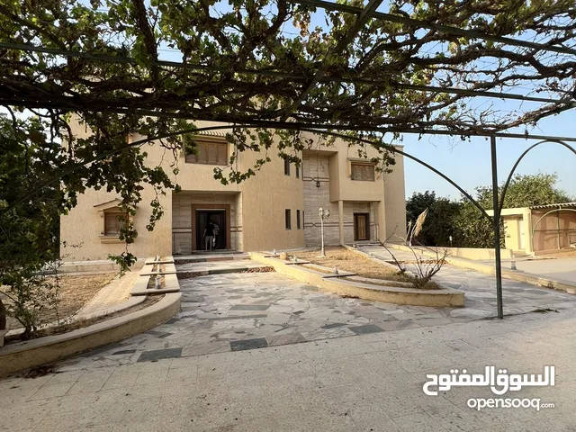 500 m2 More than 6 bedrooms Townhouse for Sale in Tripoli Janzour