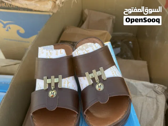 للبيع أحذية جديدة￼