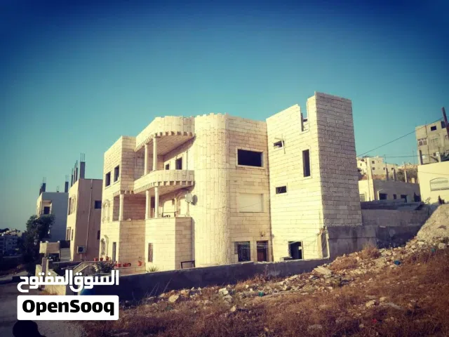 913 m2 5 Bedrooms Villa for Sale in Irbid Zabda