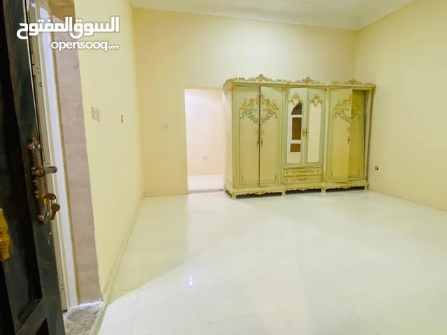 6 m2 Studio Apartments for Rent in Al Ain Falaj Hazzaa