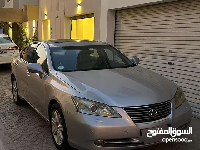 Es 350 السياره ما تشكو من شي