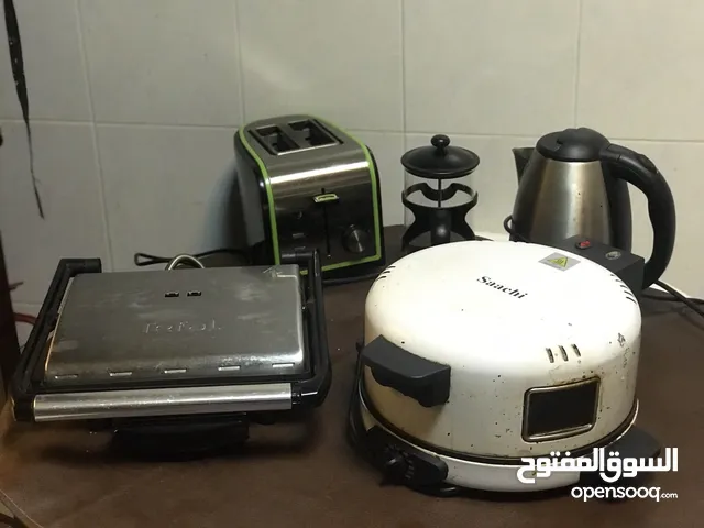 خمس الالات للطبخ. ذات ماركات عالميه مختلفه