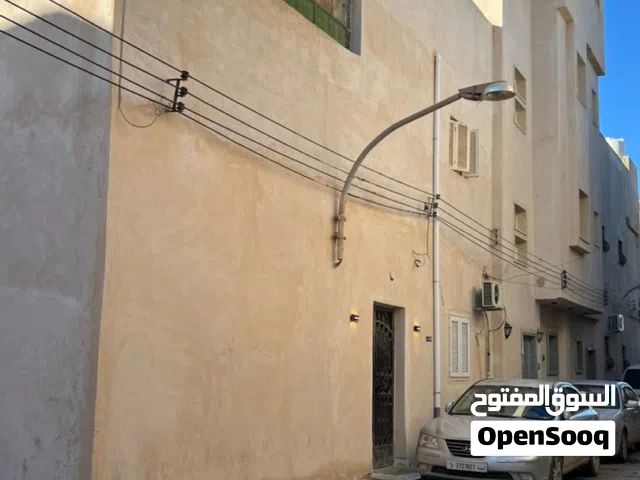 منزل ارضي الغرارات بالقرب من الكوبري