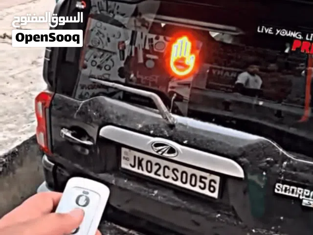 نشرة إضاءة LED بإشارة اليد للسيارات – Fun Gesture Signal