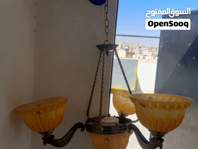 ثريا مستعملة بحالة الوكالة عدد3 للبيع