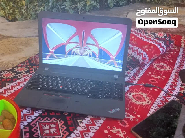 حاسبه للبيع نظيفه وشغاله