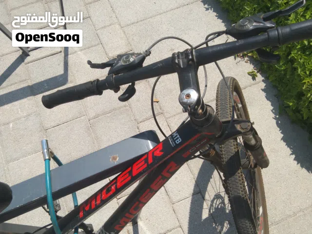 كل شي يعمل تمام وجديد