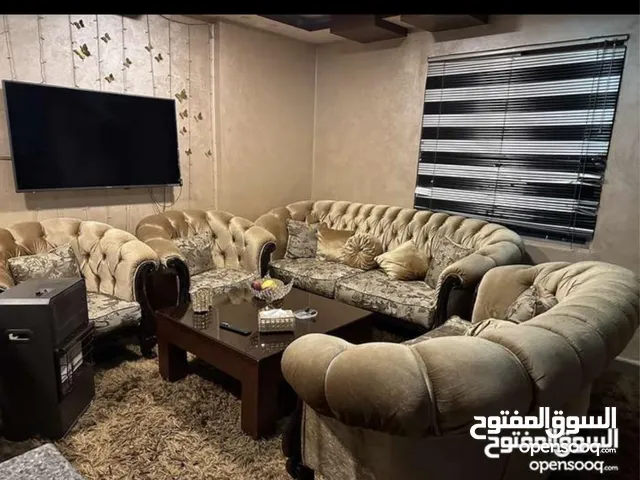 طقم كنب تفصيل بحالة جديدة