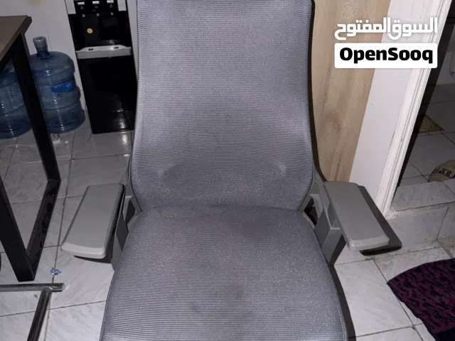 كراسي مكتب للبيع بحالة ممتازه