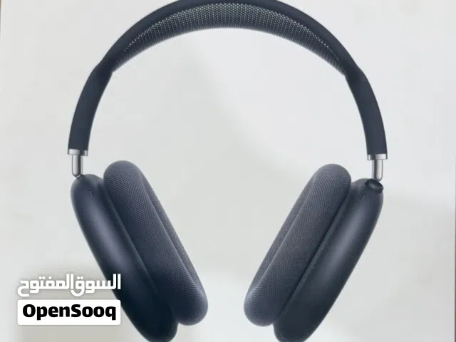 ايربودز ماكس تايب سي اللون الاسود شبه جديده
