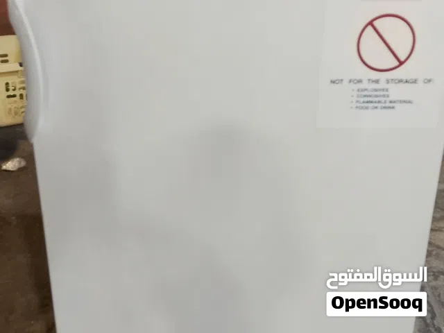 ثلاجة/مجمد للمختبرات